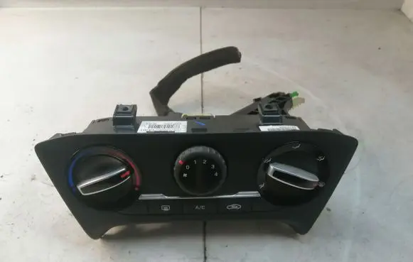 Hyundai i20 (GB IB) Climate control unit 97250C8011