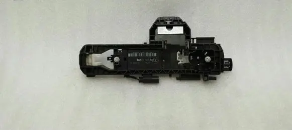 Mercedes-Benz E W212 Front door exterior handle/bracket A2047602634