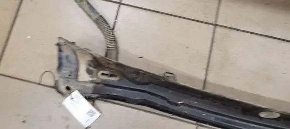 Renault Trafic II (X83) Wiper trim