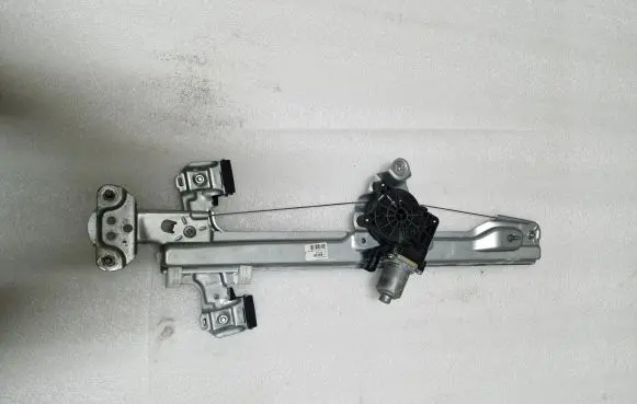 Buick Encore GX I Front door window regulator with motor 42748830