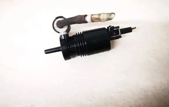 Nissan Note (E11) Windscreen/windshield washer pump 30097