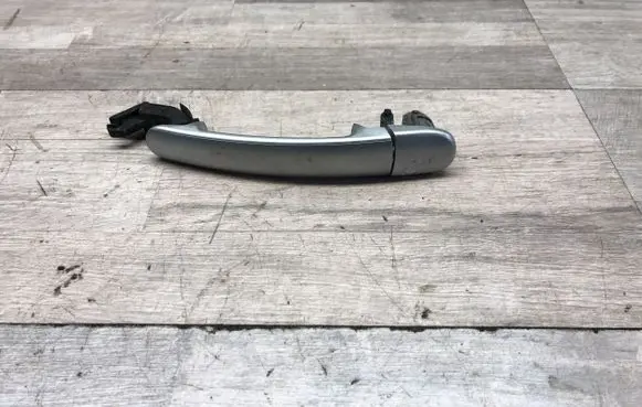 Seat Ibiza III (6L) Front door exterior handle 3B0837207