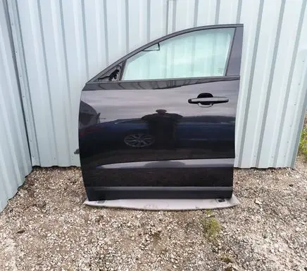Jaguar E-Pace Front door
