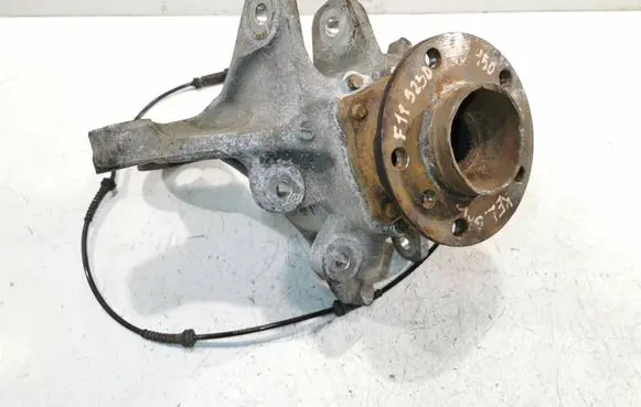 BMW 5 F10 F11 Rear wheel hub 6796099 E01702 ALS17140