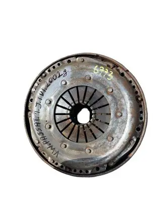 Volkswagen PASSAT B5 Pressure plate 3082000555