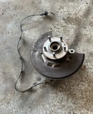 Opel Astra K Front wheel hub