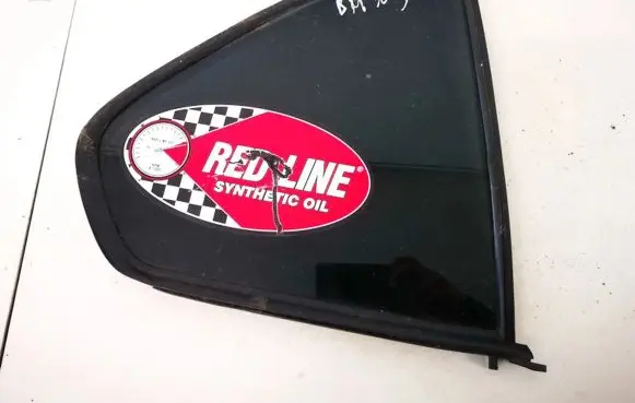 Rear vent window glass