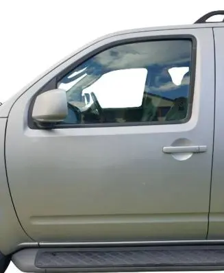 Nissan Pathfinder R51 Front door