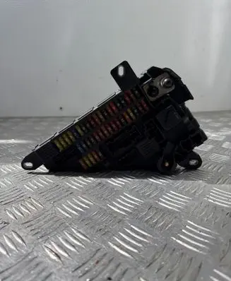 BMW 5 E60 E61 Fuse module 6906619
