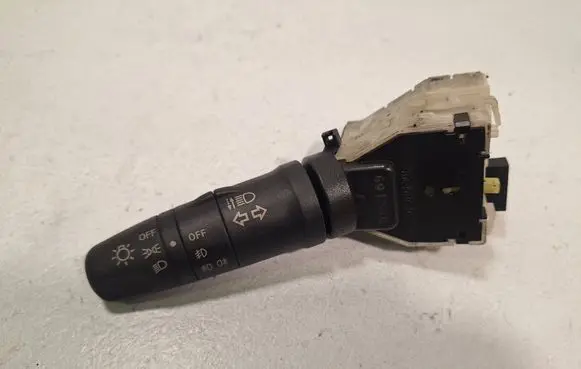 Nissan Note (E11) Indicator stalk 14425