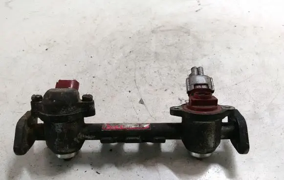 Subaru Legacy Fuel injector 17523AA340