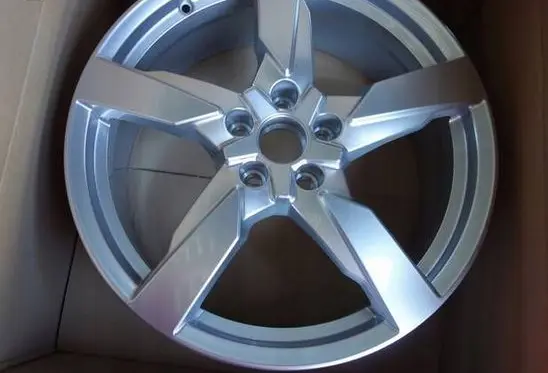 Audi TT TTS RS Mk3 8S R19 alloy rim 8S0601025AG
