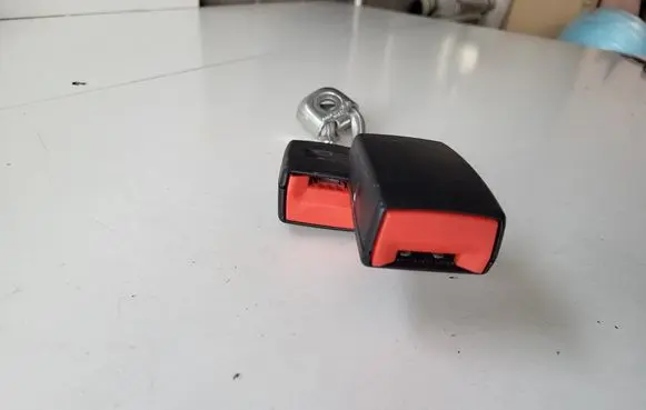 Seat Exeo (3R) Rear seatbelt buckle 3R0857739A