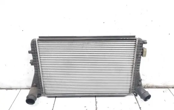 Volkswagen Golf VI Intercooler radiator 1K0145803AJ