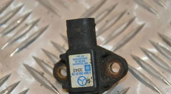 Mercedes-Benz E W210 Air pressure sensor A0041533128 16244349