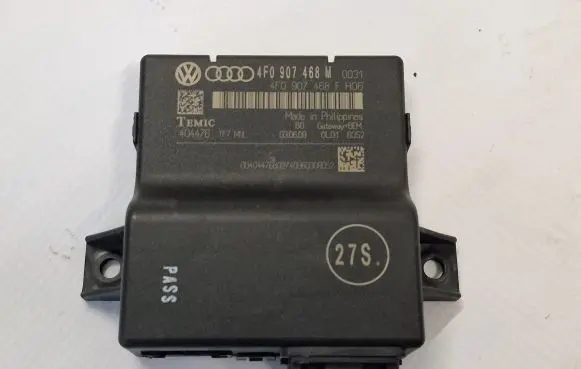 Audi A6 S6 C6 4F Gateway control module 4F0907468M 4F0907468F