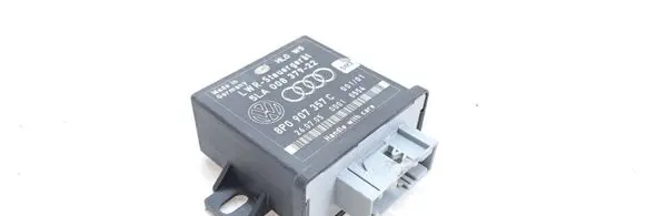 Audi A6 S6 C6 4F Light module LCM 8P0907357C 00010554 5LA00837922