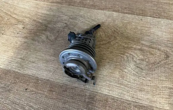 Land Rover Range Rover L405 AdBlue injector FPLA-189E3-AB