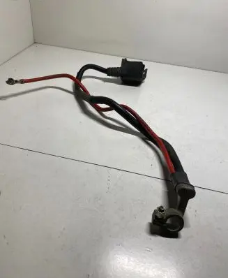Volkswagen Touran I Positive cable (battery)
