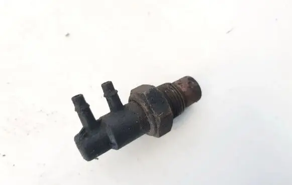 Ford Crown Valve vacuum 9D473