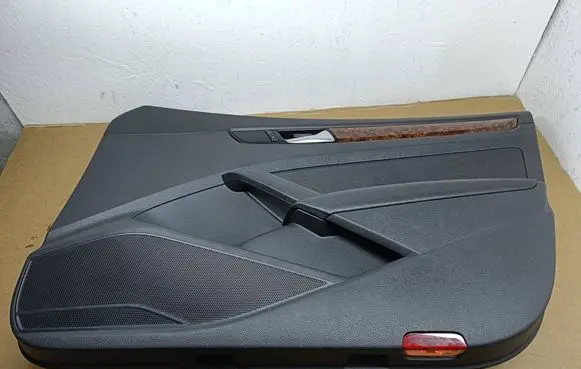 Volkswagen PASSAT B7 USA Front door card panel trim 561867012A 561837114