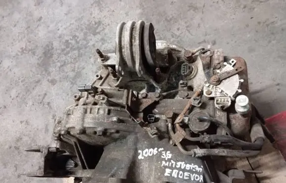 Mitsubishi Endeavor Automatic gearbox 4A4MM31S75ED02967