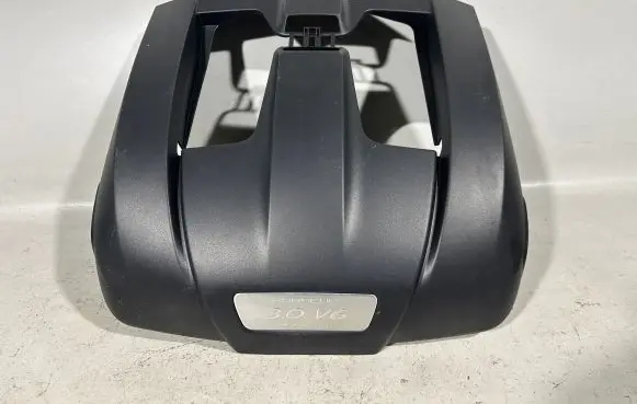 Porsche Cayenne (92A) Engine cover (trim) 95811021320 7PP103925C