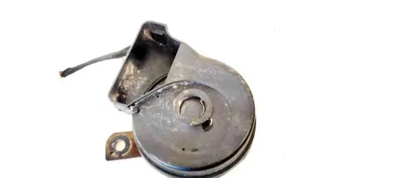 Mercedes-Benz E W210 Horn signal E30055307