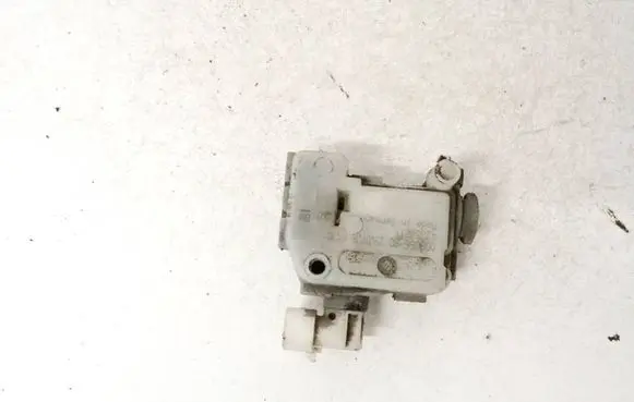 Opel Insignia A Central locking motor 42353811