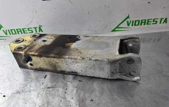 Front bumper cross member