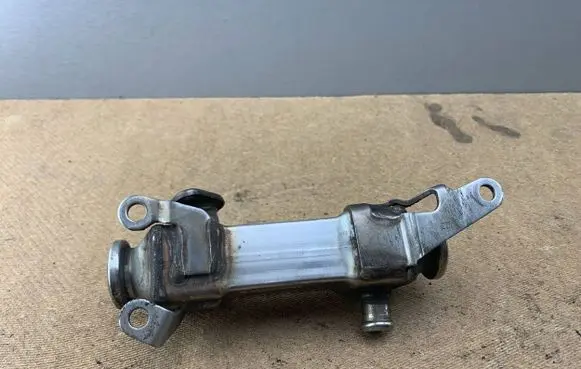 BMW 3 E46 EGR valve cooler 7787404 11717787404 11712249456