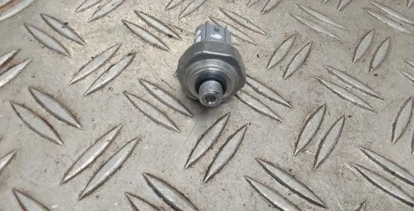 Air conditioning (A/C) pressure sensor