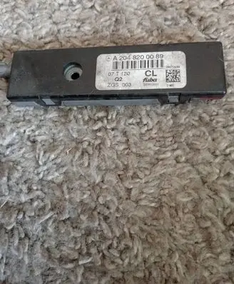 Mercedes-Benz C W204 Antenna control unit A2048200089