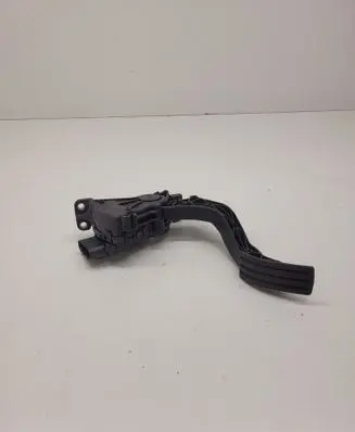Ford Fiesta Accelerator throttle pedal 2S619F8636AA 6PV00856700