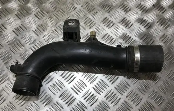 Toyota Corolla E120 E130 Intercooler hose/pipe 173620r010 17362-0r010