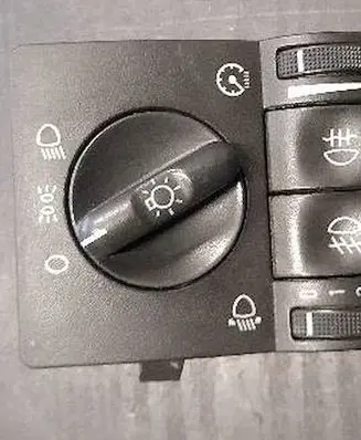Opel Combo C Light switch 9116610