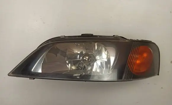 Mitsubishi Space Star Headlight/headlamp 15626300