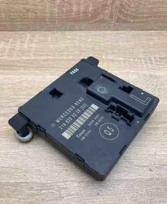Mercedes-Benz CLS C219 Door control unit/module 2198200226 00005031 LeftSide