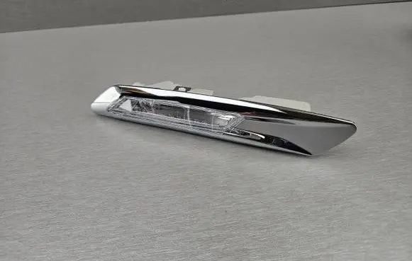 BMW 5 F10 F11 Front fender indicator light 7154168 63137154168