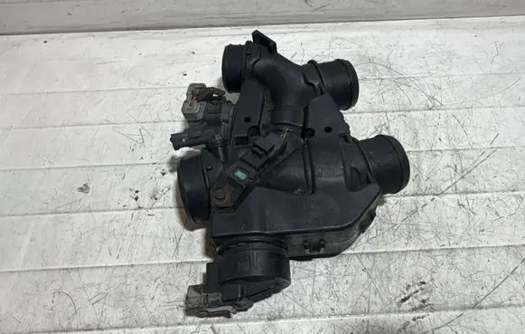 Peugeot 308 Throttle valve 25378171 9653485480