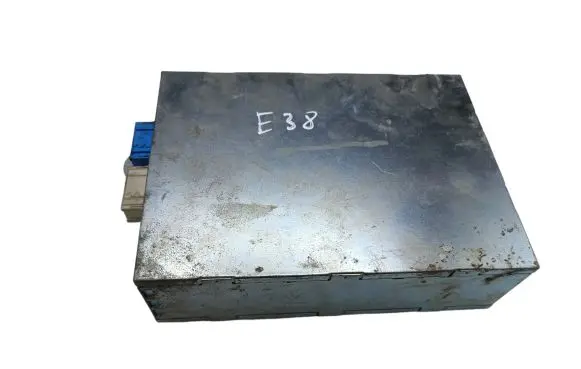 BMW 7 E38 Video control module 8381940