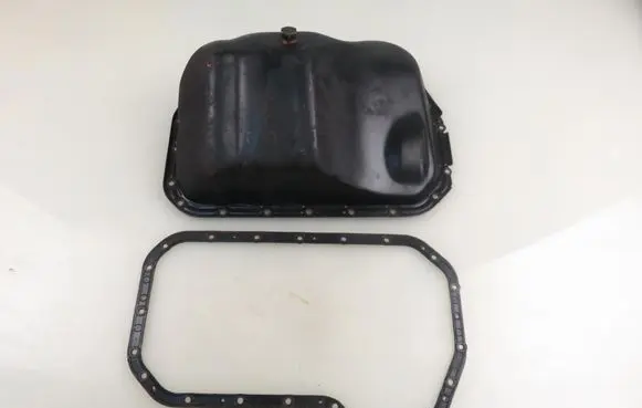 Audi 80 90 S2 B4 Oil sump 
