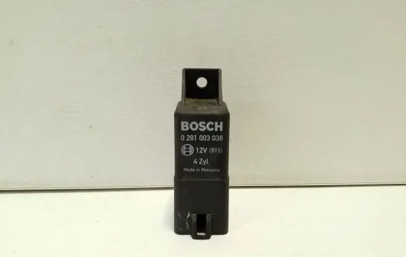 Volkswagen Polo V 6R Glow plug pre-heat relay 0281003038 038907281D