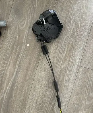 Toyota bZ4X Rear door lock 220302 W1415110
