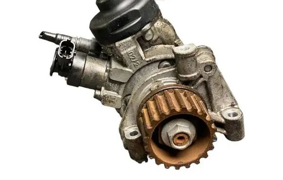 Nissan Note (E12) Fuel injection high pressure pump H8201434847 0445010704 167007358R