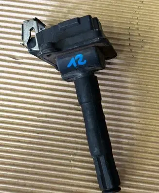 High voltage ignition coil