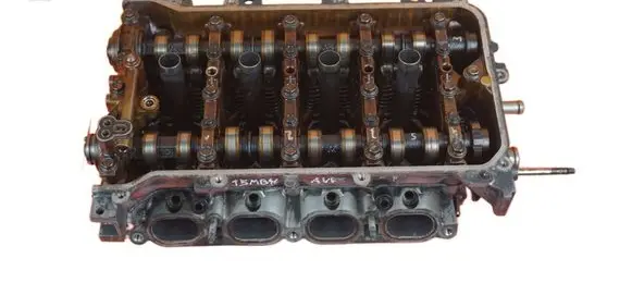Toyota Auris E180 Engine head KOMPLETNA 2ZRFXE