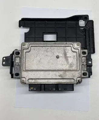 Citroen C4 I Engine control unit/module 9647492880