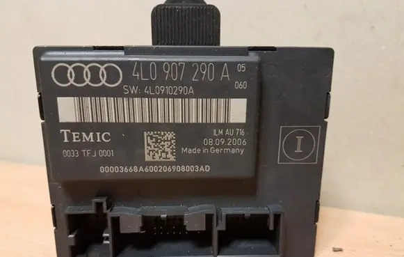 Audi Q7 4L Door control unit/module 4L0907290A 4L0910290A