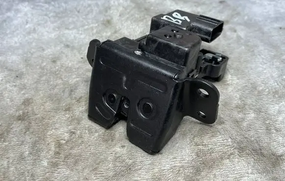 KIA Venga Rear glass lock/latch T1500 812303W000